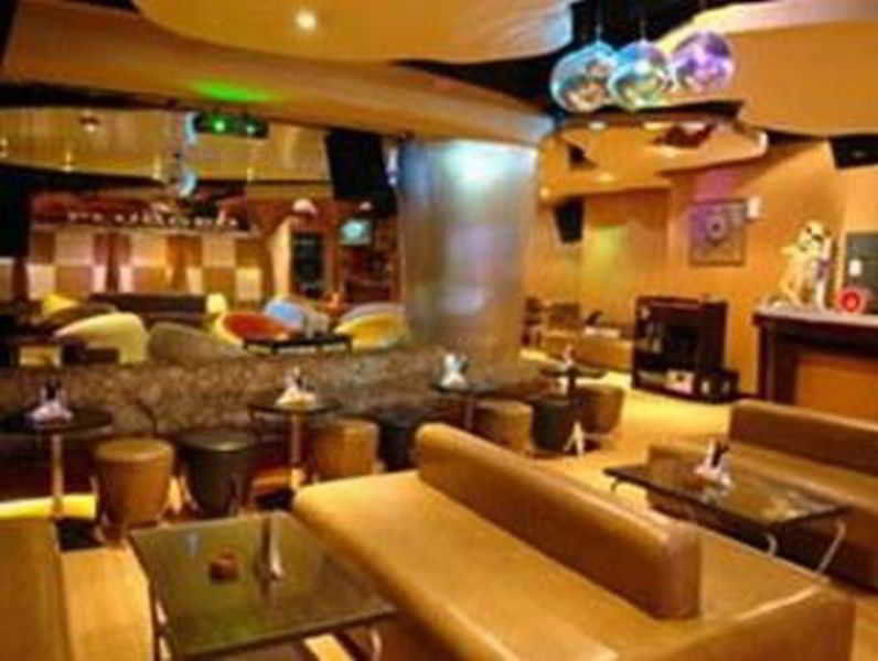 Sir William'S Hotel كويزون سيتي المظهر الخارجي الصورة